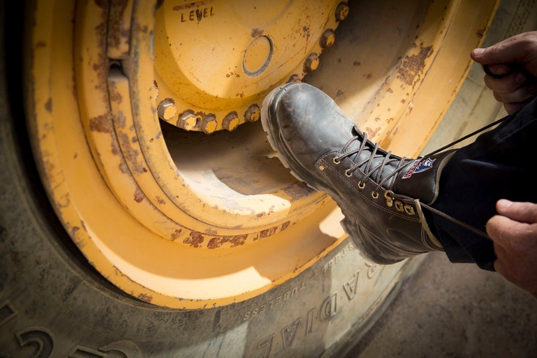 Men's work boots