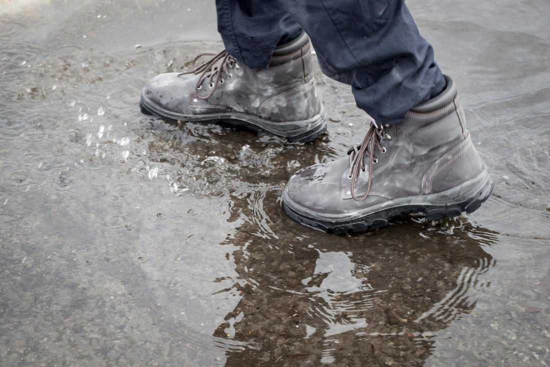 Men's work boots