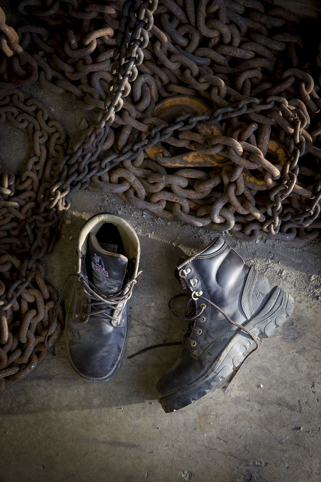 Men's work boots
