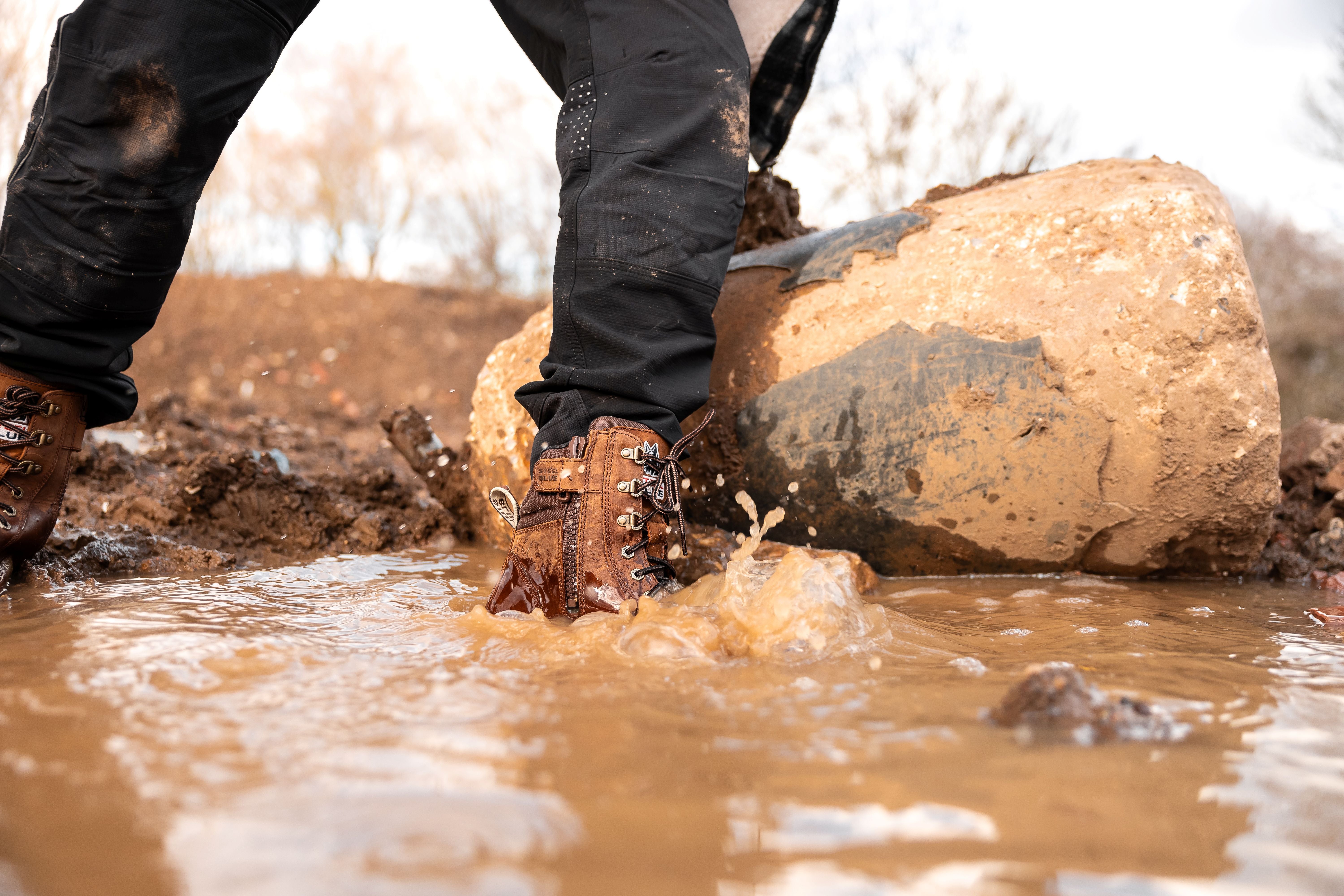 Steel Blue Southern Cross Zip Waterproof S7 - Distressed Brown